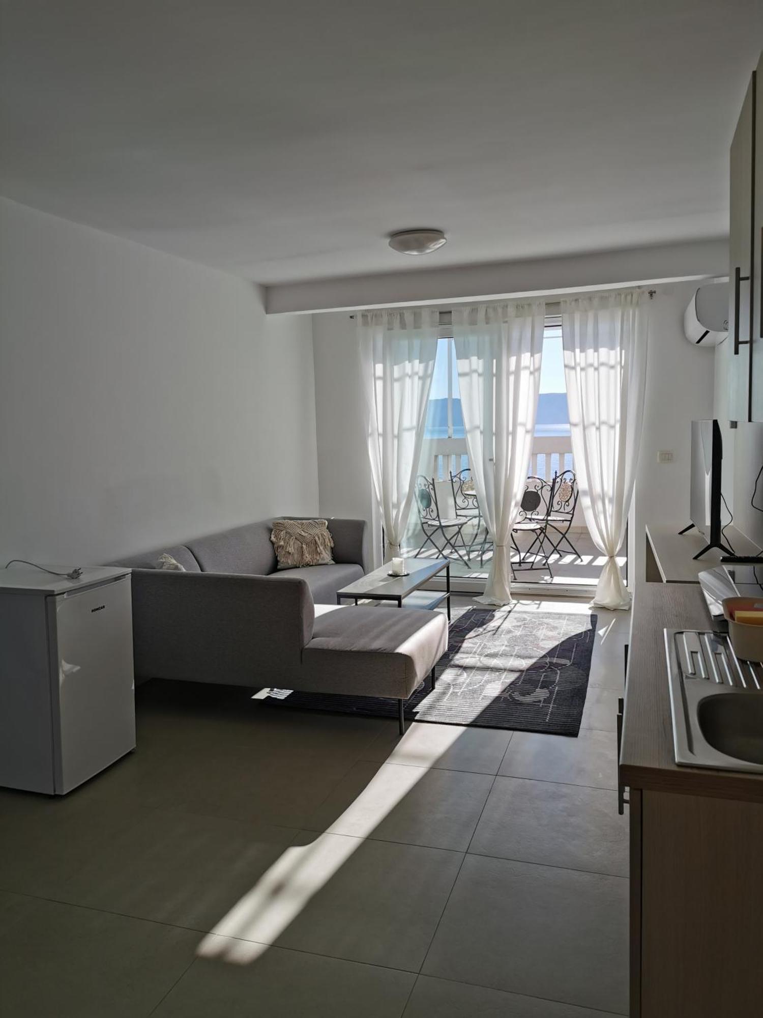 נובי ווינודולסקי Villa Bellevue מראה חיצוני תמונה