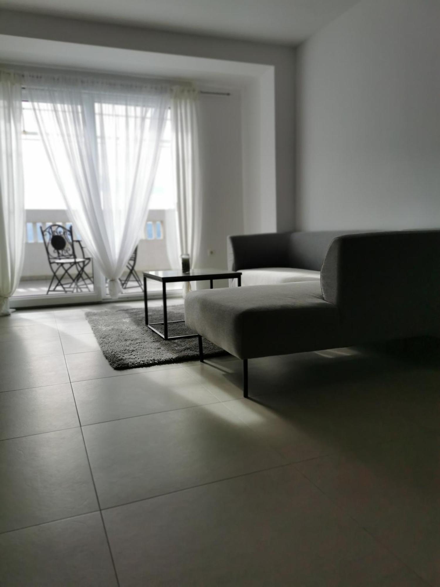 נובי ווינודולסקי Villa Bellevue מראה חיצוני תמונה