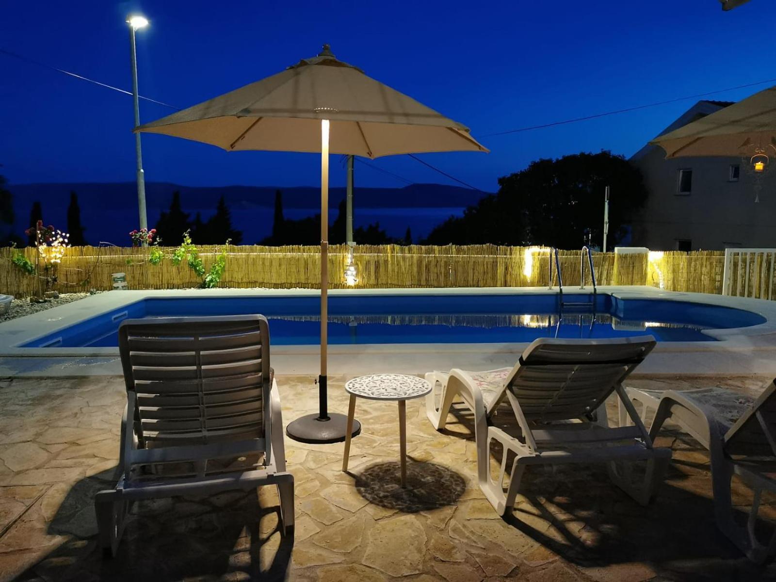 נובי ווינודולסקי Villa Bellevue מראה חיצוני תמונה