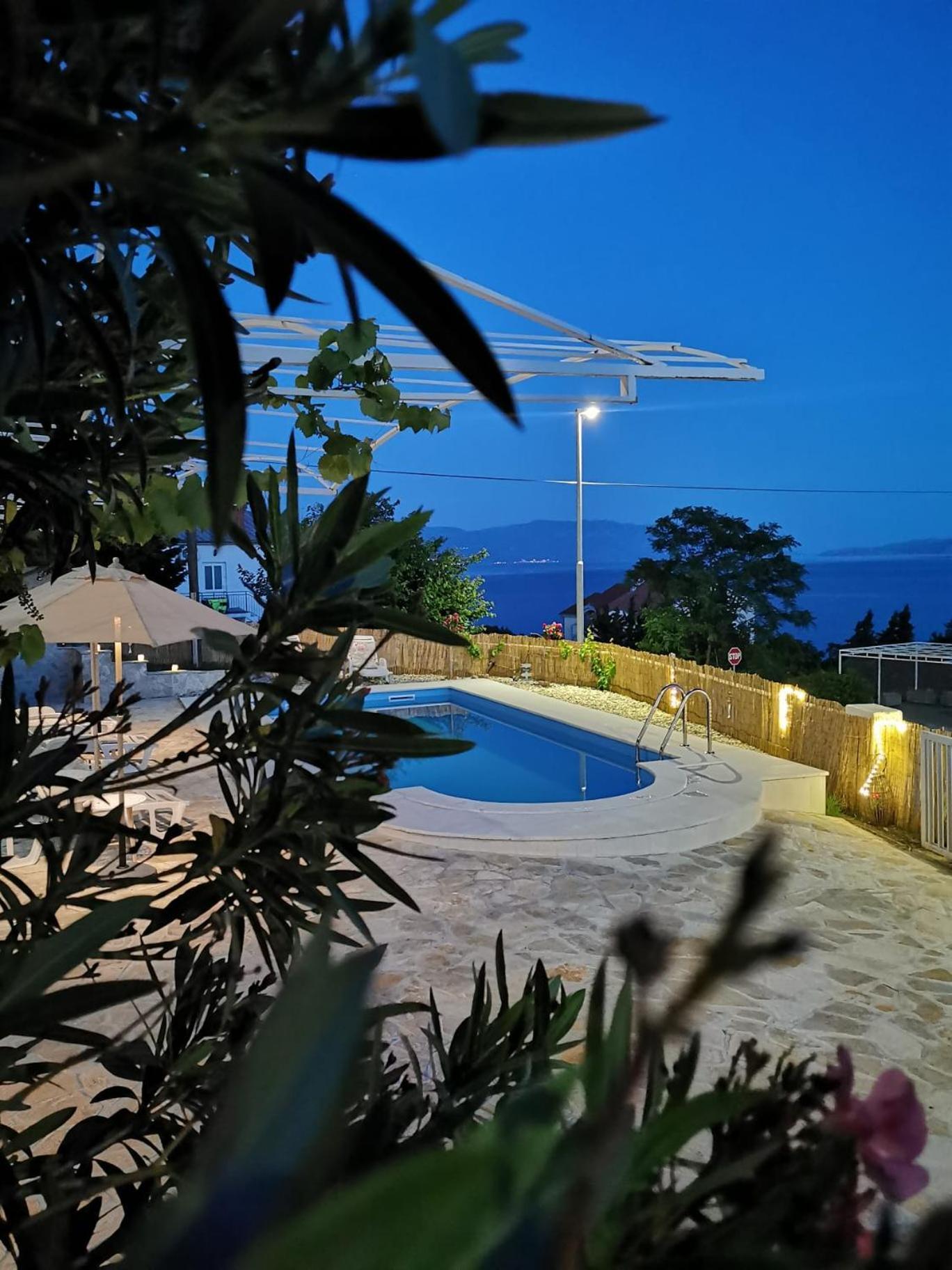 נובי ווינודולסקי Villa Bellevue מראה חיצוני תמונה